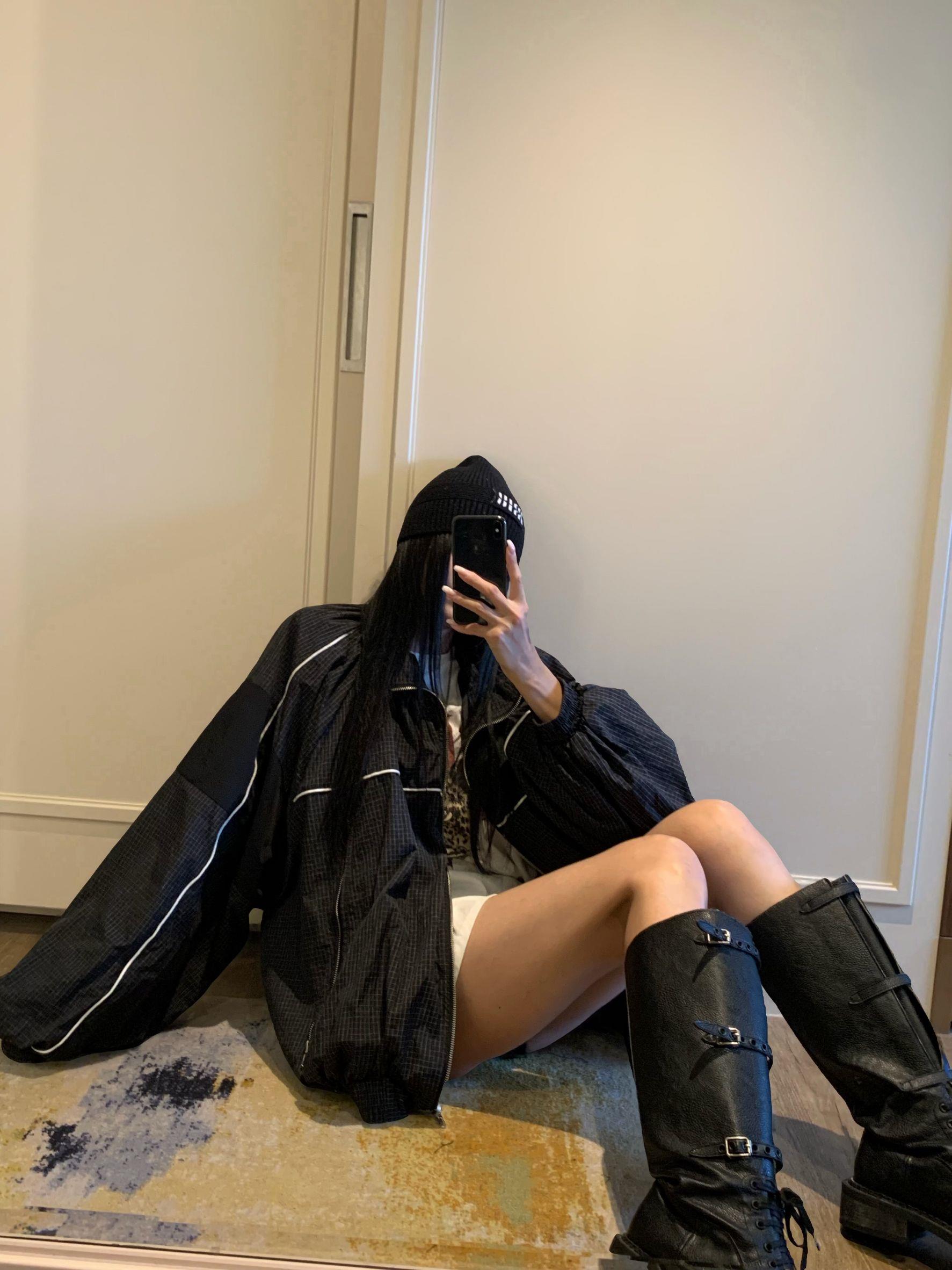 線條格紋尼龍外套